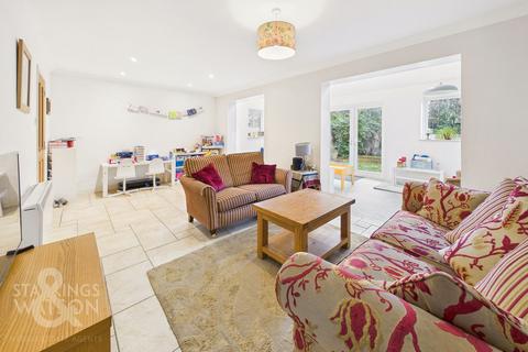 undefined, Gale Close, Norwich NR14