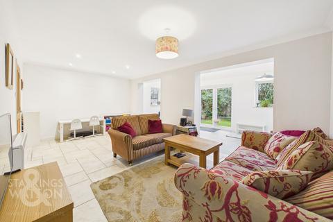 3 bedroom detached house for sale, Gale Close, Norwich NR14