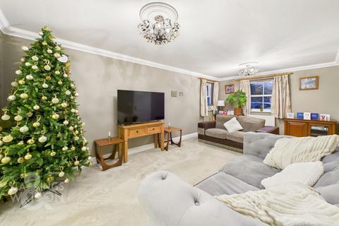 4 bedroom detached house for sale, Upper Olland Street, Bungay
