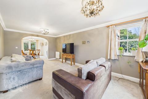 4 bedroom detached house for sale, Upper Olland Street, Bungay