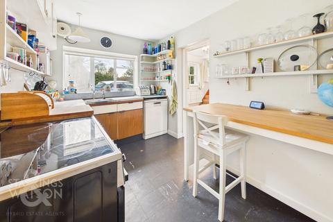 4 bedroom detached house for sale, Blofield Corner Road, Blofield Heath, Norwich