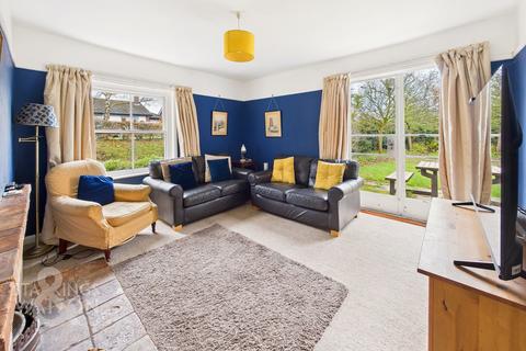 4 bedroom detached house for sale, Blofield Corner Road, Blofield Heath, Norwich