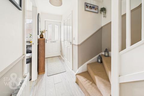 2 bedroom semi-detached house for sale, Maurecourt Drive, Brundall, Norwich