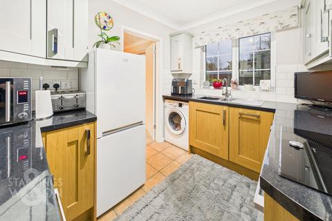2 bedroom semi-detached bungalow for sale, Granary Close, Lingwood, Norwich