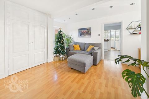 4 bedroom semi-detached house for sale, Manor Ridge, Blofield, Norwich