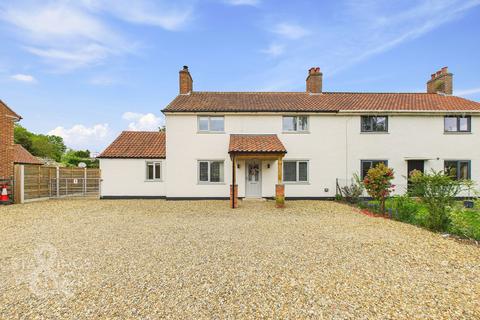 3 bedroom semi-detached house for sale - Swan Lane, Long Stratton, Norwich