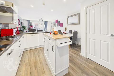 4 bedroom townhouse for sale, Falcon Crescent, Costessey, Norwich