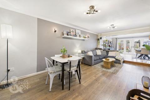 4 bedroom chalet for sale, Gunton Lane, Costessey, Norwich