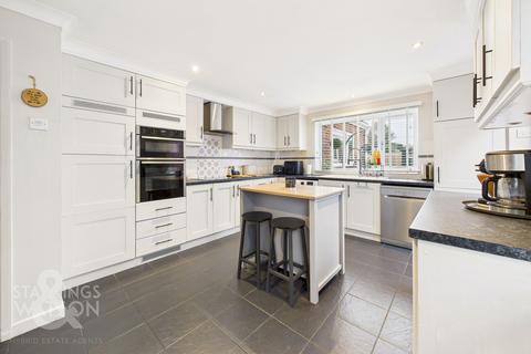 4 bedroom chalet for sale, Gunton Lane, Costessey, Norwich