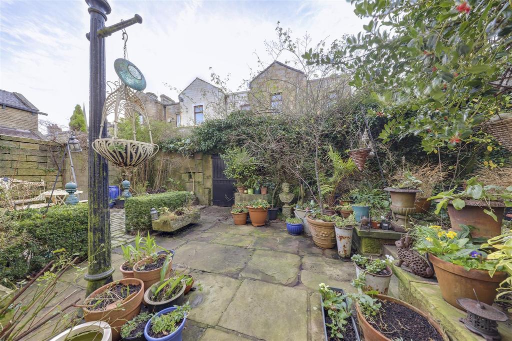 Courtyard Garden