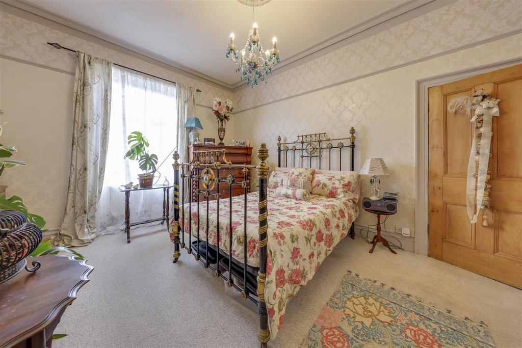 Bed 2 Alt