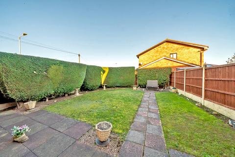 3 bedroom house for sale, Ellards Drive, Wolverhampton WV11