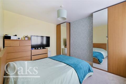 2 bedroom maisonette for sale, Birchanger Road, South Norwood