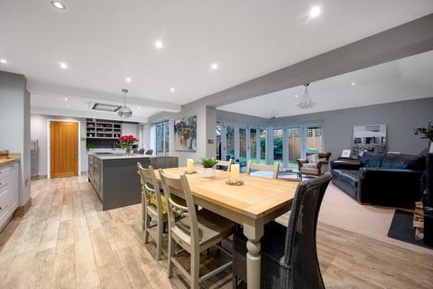 4 bedroom detached house for sale, Robin Close, Oakham