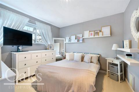 3 bedroom terraced house for sale, Petersham Gardens, Orpington