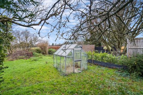 3 bedroom semi-detached house for sale, Wooburn Green Lane, Beaconsfield, HP9