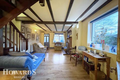 undefined, Barsham, Beccles