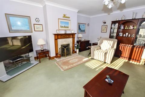 2 bedroom detached bungalow for sale, Morley Road North, Sheringham