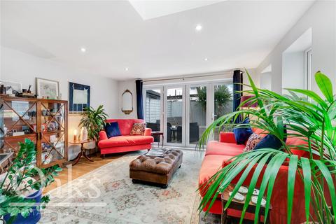 4 bedroom terraced house for sale, Canmore Gardens, Streatham