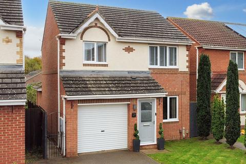 Duxford Grove, Faverdale, DL3