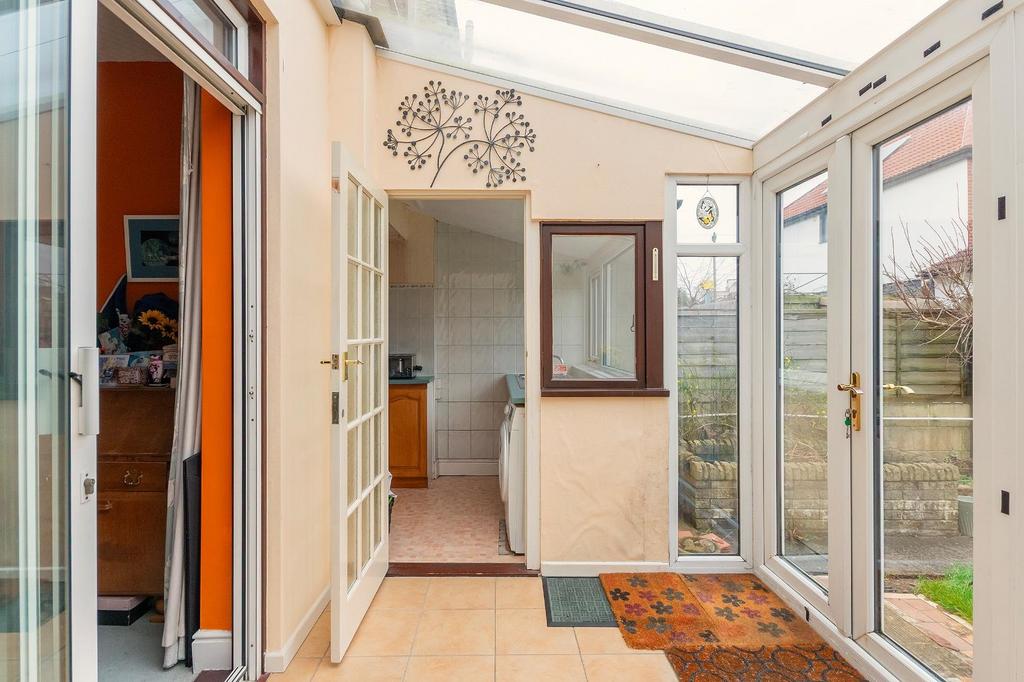 1 F7 A0 HD - Conservatory B.jpg