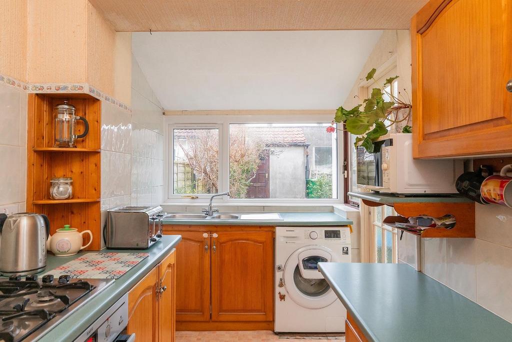 1 F7 A0 HD - Kitchen B.jpg