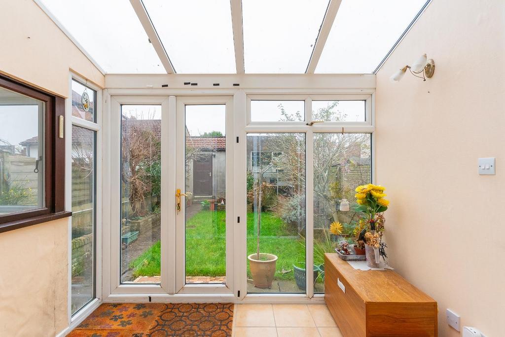 1 F7 A0 HD - Conservatory A.jpg