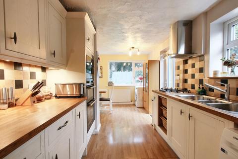 3 bedroom detached house for sale, Park Way, Derby DE65