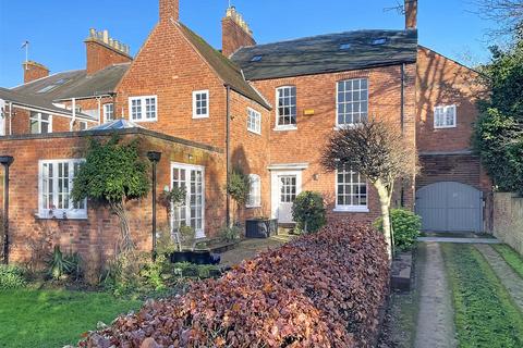 5 bedroom end of terrace house for sale, Abbey End, Kenilworth
