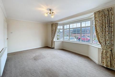 3 bedroom detached house for sale, Mercia Avenue, Kenilworth