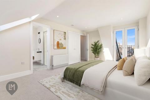 4 bedroom maisonette for sale, Revelstoke Road, London