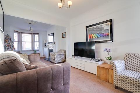 4 bedroom semi-detached house for sale, Florence Road, Woolston