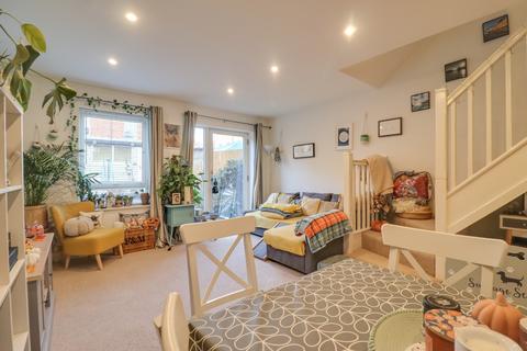undefined, Joiners Mews, Woolston