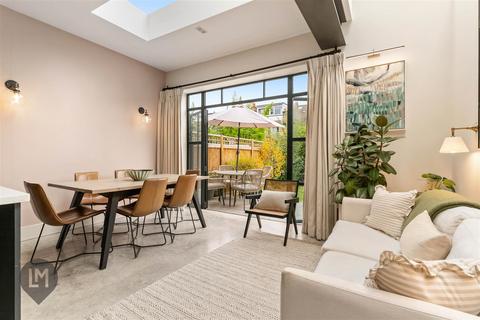 5 bedroom terraced house for sale - Elborough Street, London