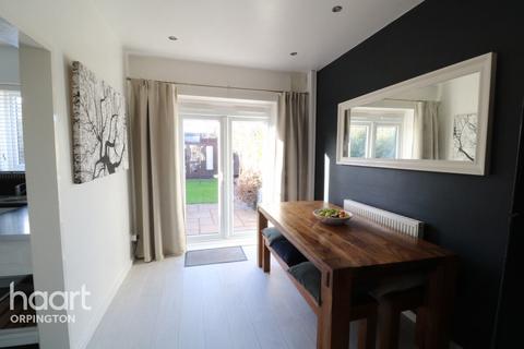 3 bedroom terraced house for sale, The Course, LONDON