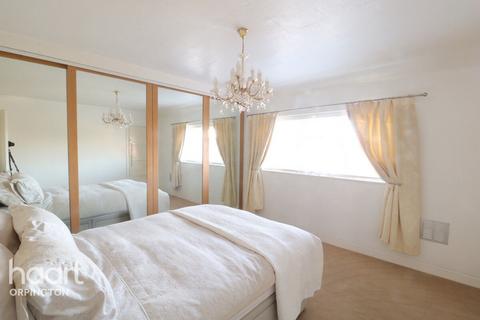 3 bedroom terraced house for sale, The Course, LONDON