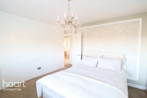 3 bedroom terraced house for sale, The Course, LONDON