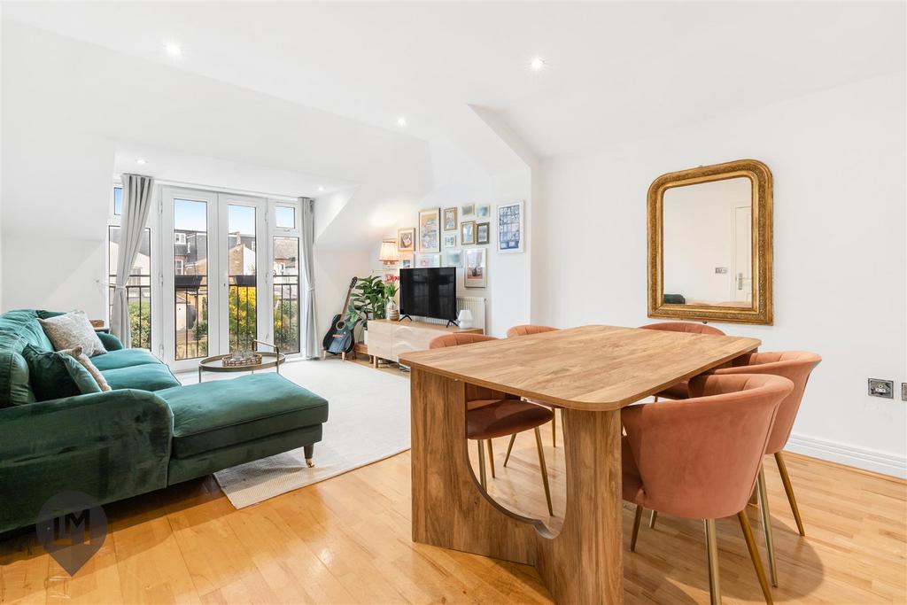 Living/Dining Room