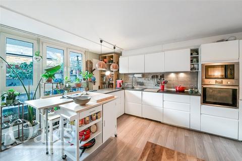 2 bedroom apartment for sale, Woodvale Walk, West Norwood