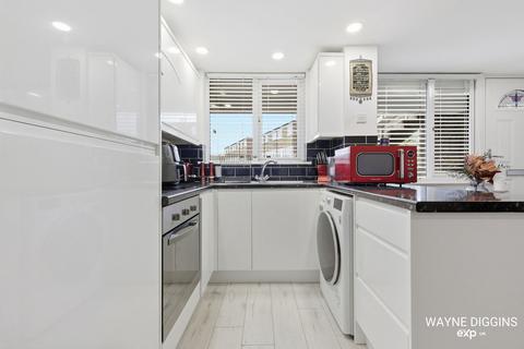 undefined, Peartree Close, South Ockendon RM15