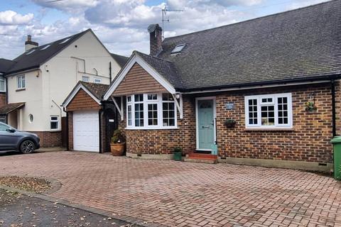 3 bedroom bungalow for sale, Hookwood, Horley, Surrey, RH6