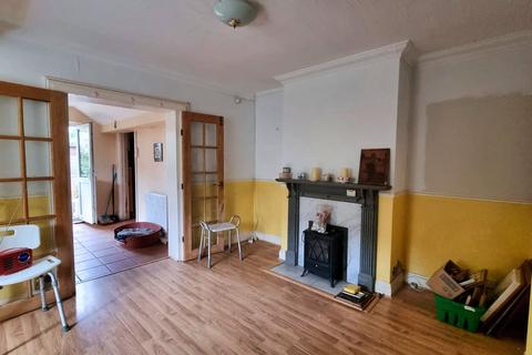 3 bedroom semi-detached house for sale, Smallfield, Surrey, RH6