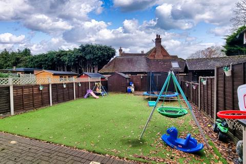 undefined, Horley, Surrey, RH6