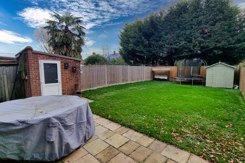 undefined, Horley, Surrey, RH6