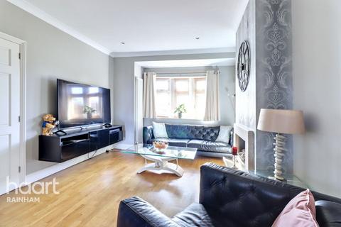 3 bedroom end of terrace house for sale, Dagenham Road, Rainham, RM13 7TA