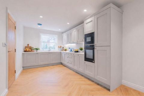 4 bedroom semi-detached house for sale, Waterloo Road, Cranbrook TN17