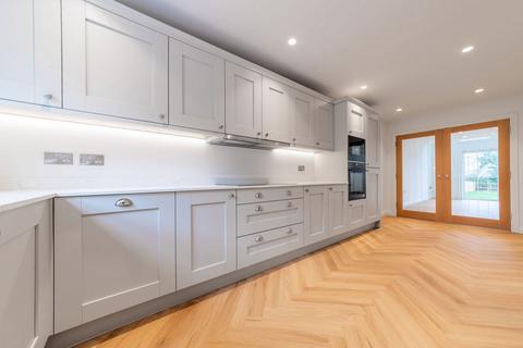 4 bedroom semi-detached house for sale, Waterloo Road, Cranbrook TN17