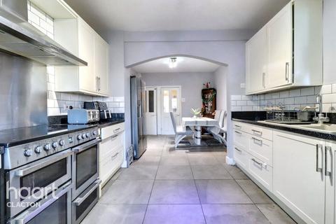 5 bedroom semi-detached house for sale, Wellesley Road, Clacton-On-Sea