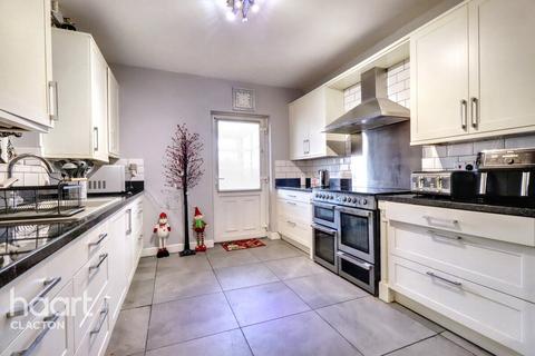 5 bedroom semi-detached house for sale, Wellesley Road, Clacton-On-Sea
