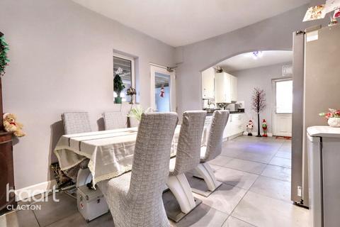 5 bedroom semi-detached house for sale, Wellesley Road, Clacton-On-Sea